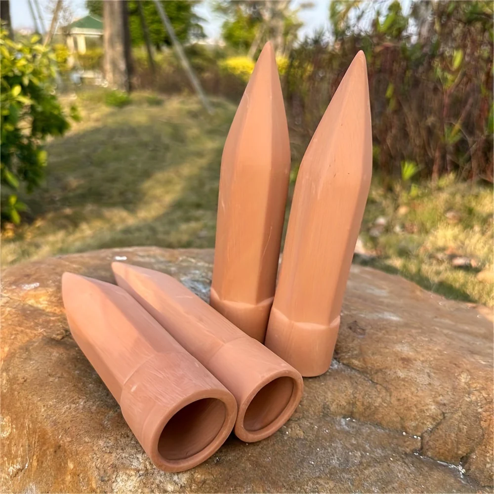 2\u002F4pcs Plant Self-watering Stake Garden Indoor and Outdoor Garden Clay Drip Waterer Conical Clay Automatic Irrigation System Plant Watering Device
